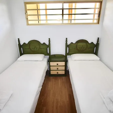 El Tridente Apartment *